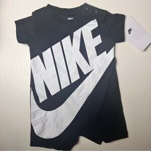 Nike Black and White Nike Logo Onesie Size 3M NWT